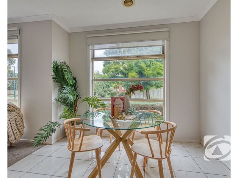 1/16-20 Honeysuckle Close, Pakenham VIC 3810