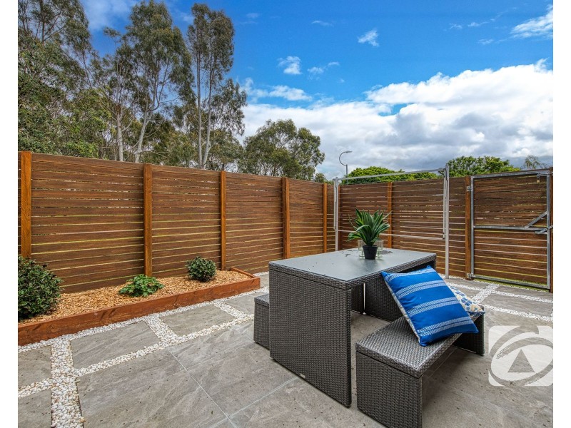 1/16-20 Honeysuckle Close, Pakenham VIC 3810