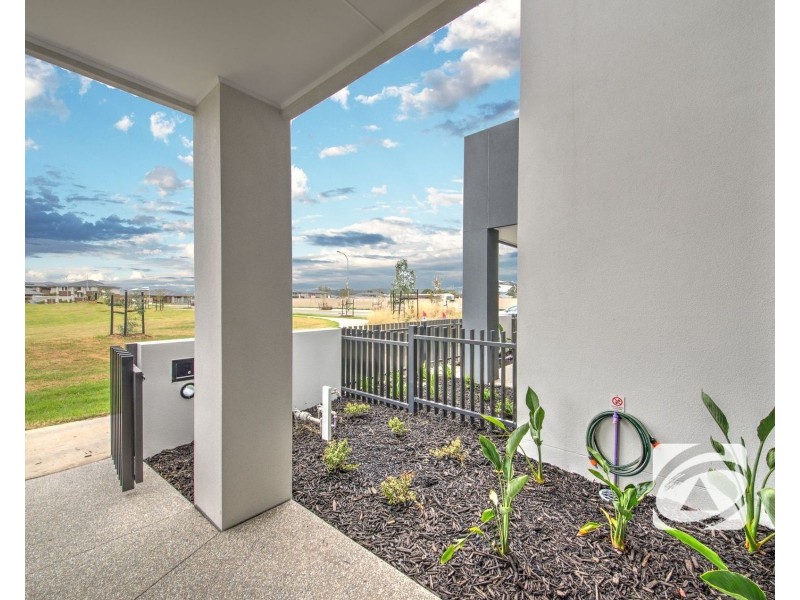 18 Anakin Walk, Officer VIC 3809