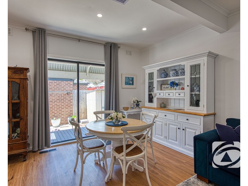 30 Circle Drive North, Cranbourne VIC 3977