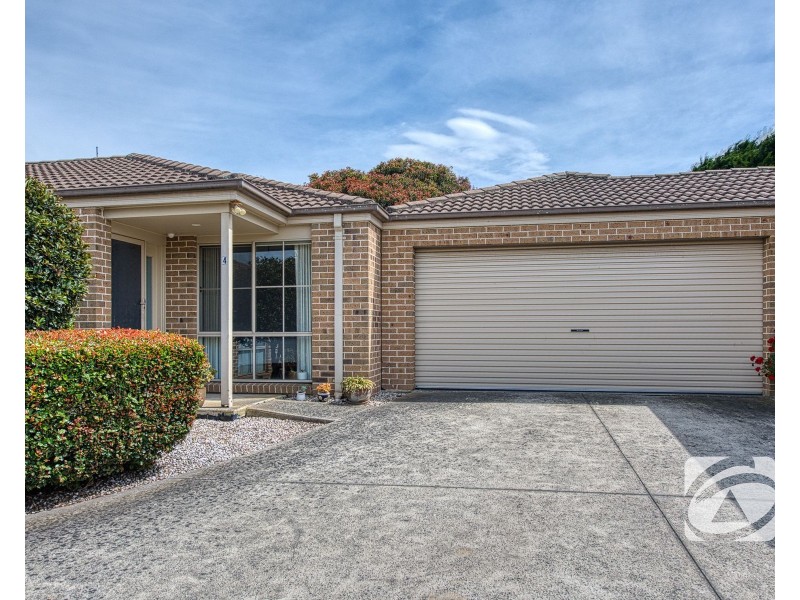 4/4 Anderson Street, Pakenham VIC 3810