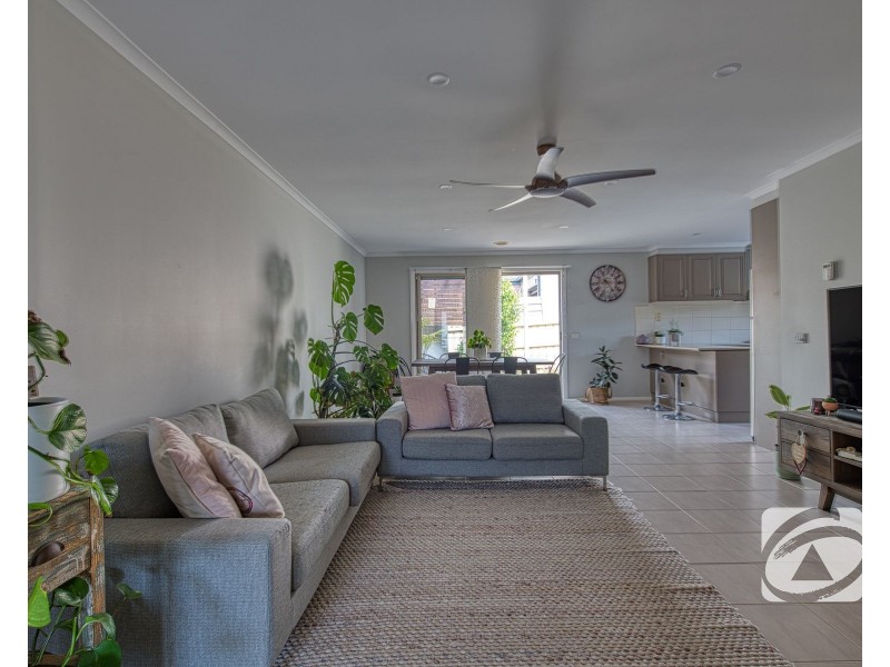 4/4 Anderson Street, Pakenham VIC 3810