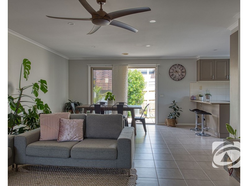 4/4 Anderson Street, Pakenham VIC 3810