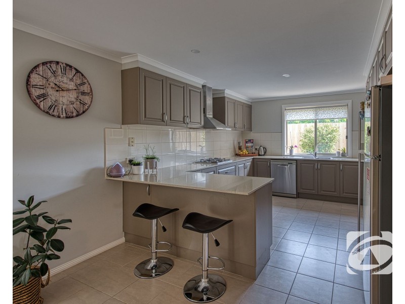 4/4 Anderson Street, Pakenham VIC 3810