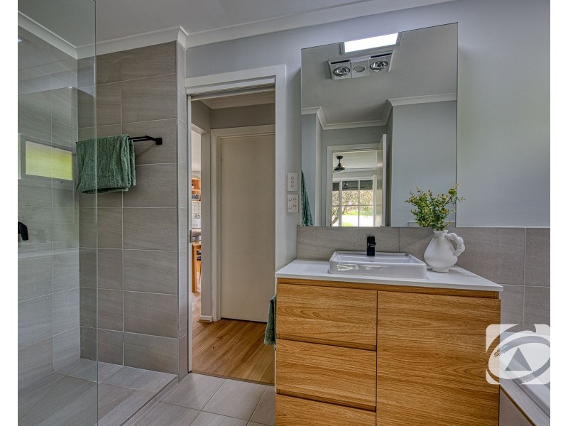 1 Matthews Court, Pakenham VIC 3810