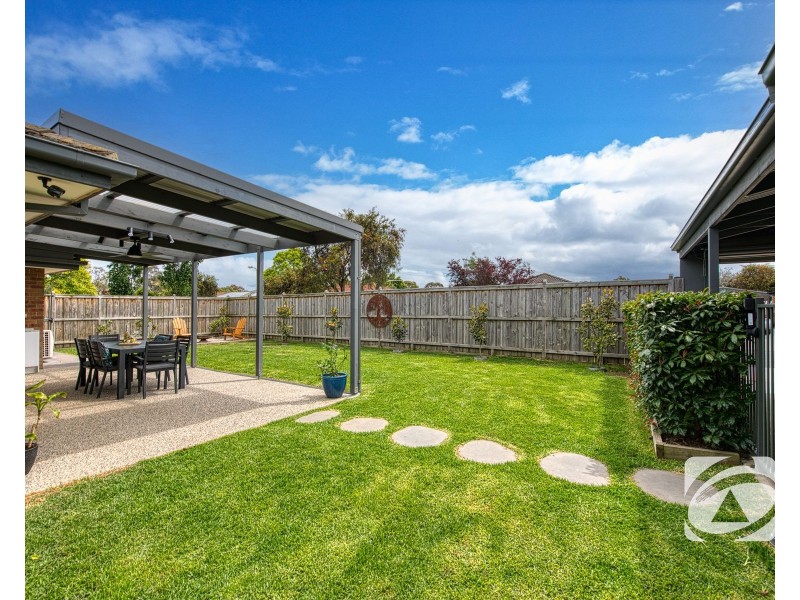 1 Matthews Court, Pakenham VIC 3810