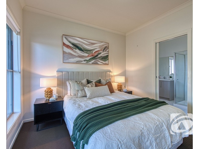 5 Gateway Avenue, Pakenham VIC 3810