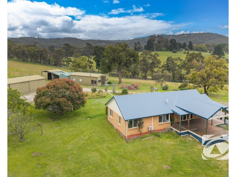 300 Brown Road, Officer VIC 3809