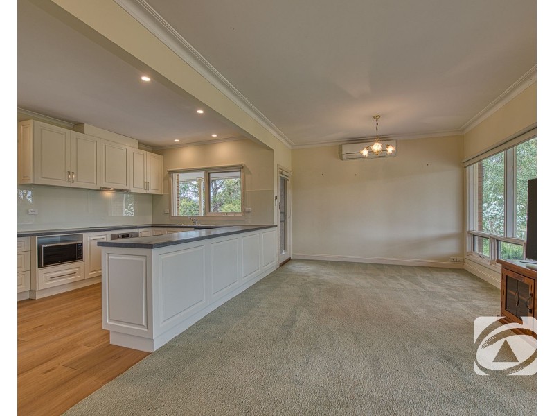 300 Brown Road, Officer VIC 3809