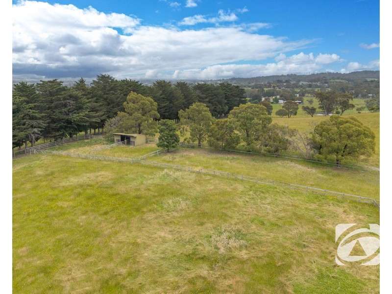 300 Brown Road, Officer VIC 3809