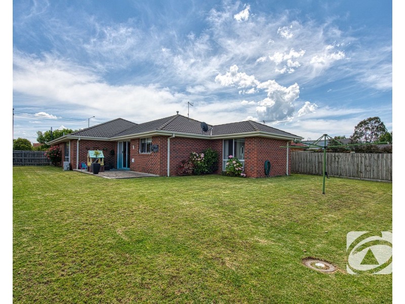 118 McGregor Road, Pakenham VIC 3810