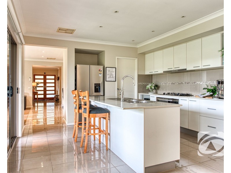 10 Marcanna Place, Beaconsfield VIC 3807