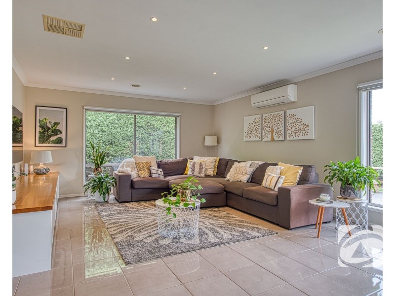 10 Marcanna Place, Beaconsfield VIC 3807