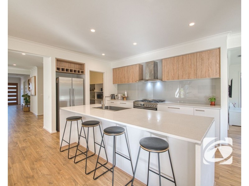 5 Petworth Rise, Officer VIC 3809