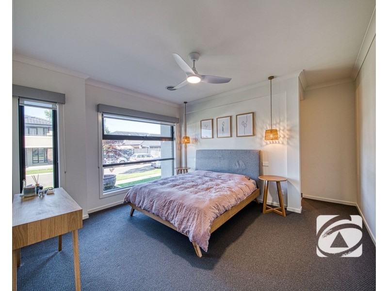 5 Petworth Rise, Officer VIC 3809