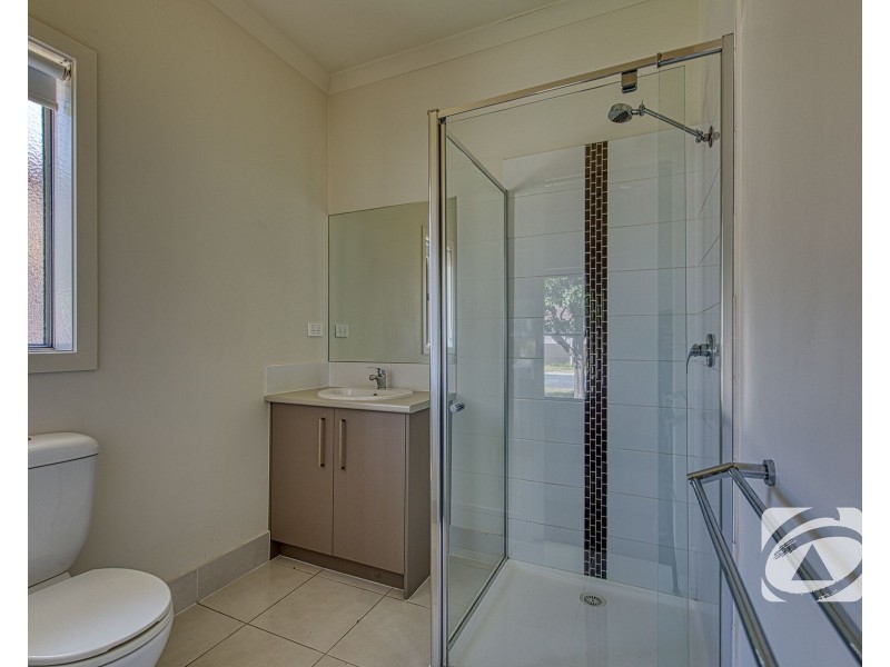 5 Gateway Avenue, Pakenham VIC 3810