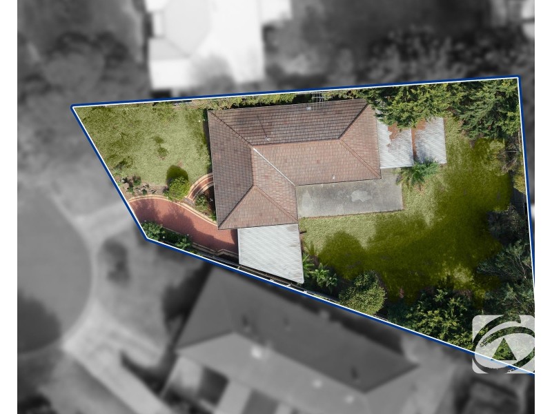 16 Bridle Place, Pakenham VIC 3810