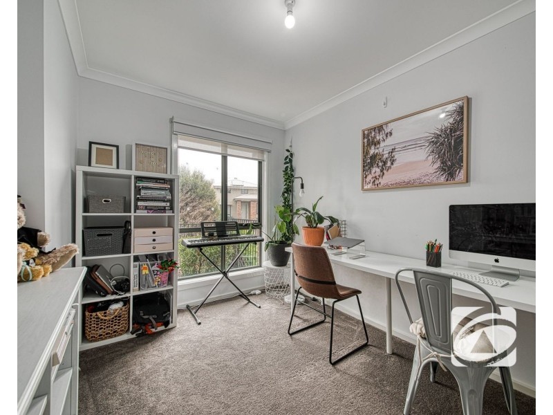 13 Turquoise Walk, Officer VIC 3809