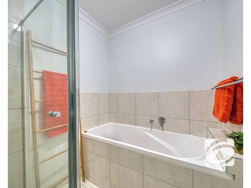 13 Turquoise Walk, Officer VIC 3809