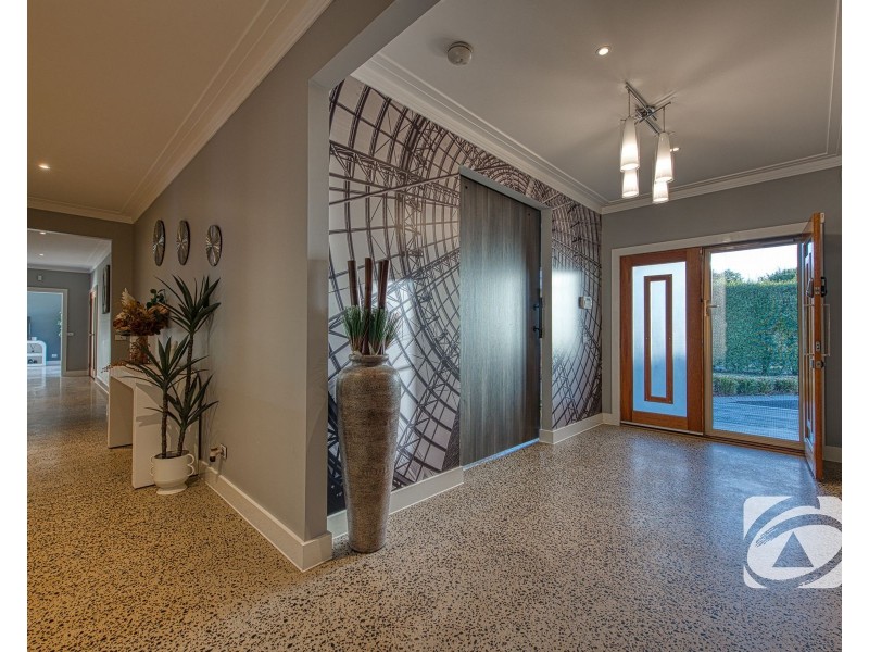 14 Market Lane, Narre Warren South VIC 3805