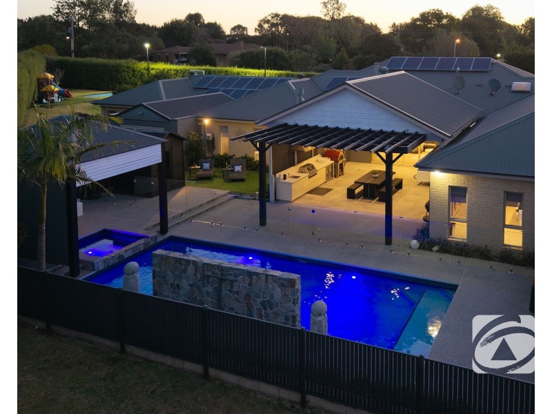14 Market Lane, Narre Warren South VIC 3805