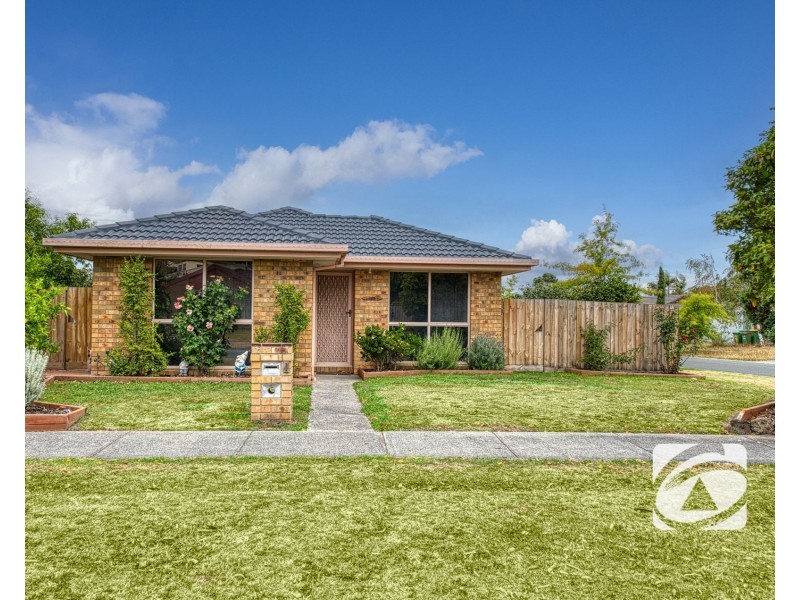 1 Sheffield Close, Pakenham VIC 3810
