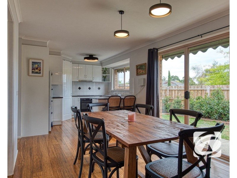 1 Sheffield Close, Pakenham VIC 3810