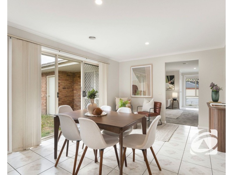 12 Pownceby Court, Pakenham VIC 3810