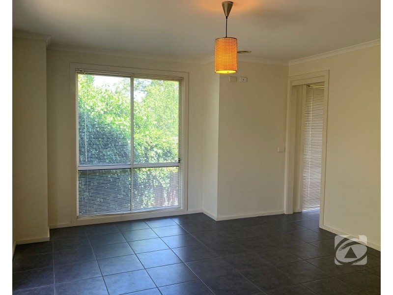 3/31 Princes Highway, Pakenham VIC 3810