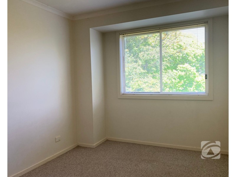 3/31 Princes Highway, Pakenham VIC 3810