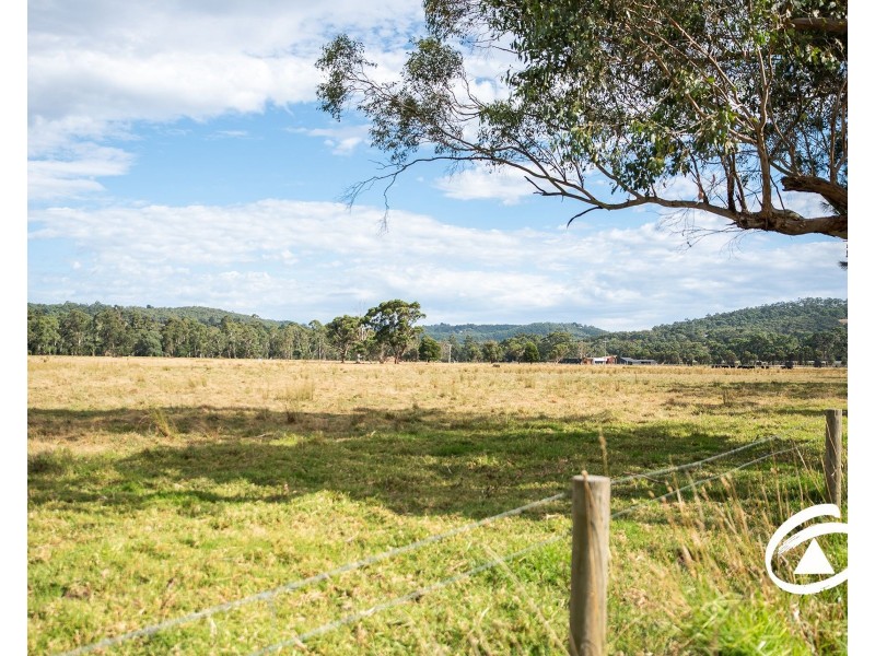 425 Toomuc Valley Road, Pakenham VIC 3810