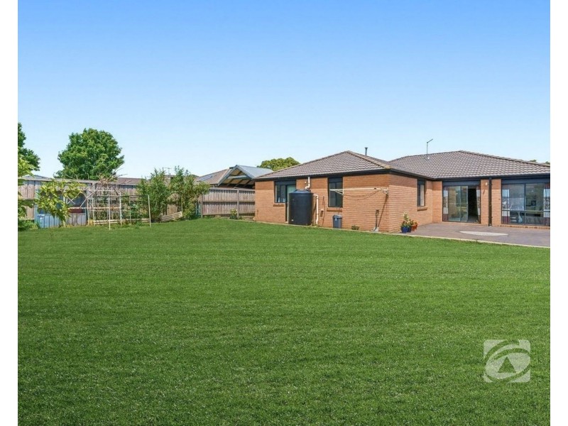 110 Webster Way, Pakenham VIC 3810