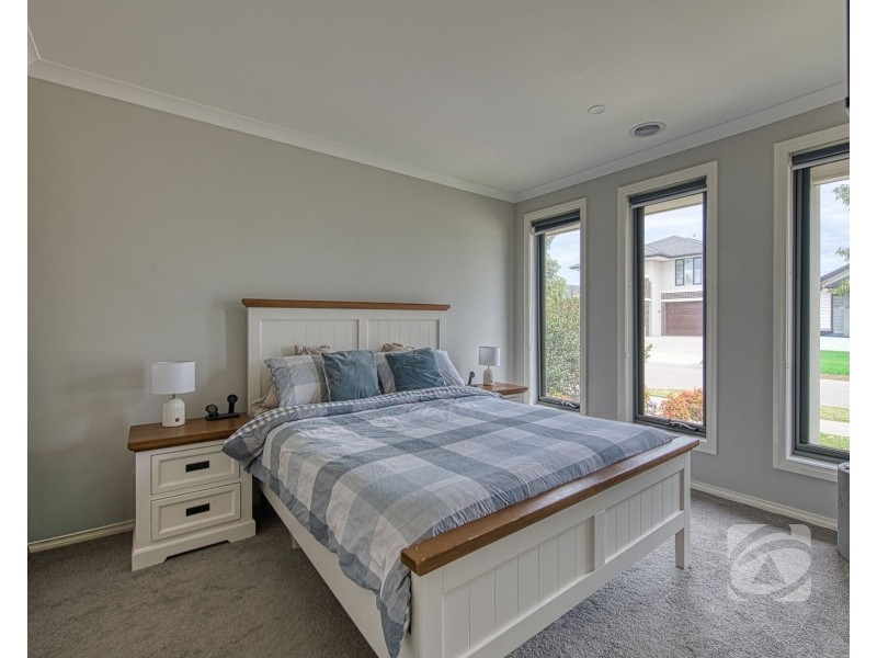 31 Koba Way, Officer VIC 3809