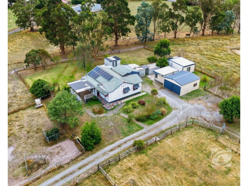 16 Forrest Drive, Nyora VIC 3987