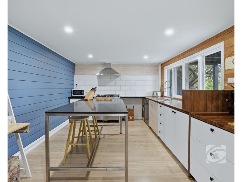 16 Forrest Drive, Nyora VIC 3987