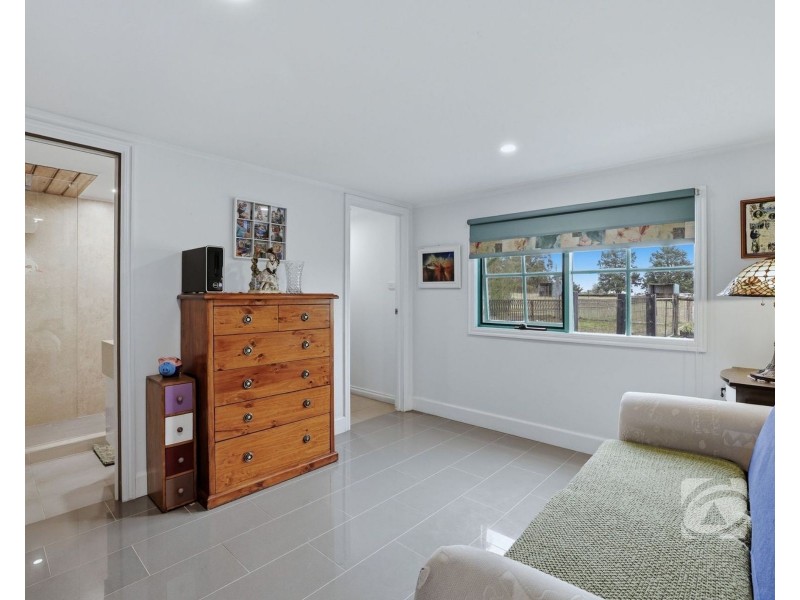 16 Forrest Drive, Nyora VIC 3987