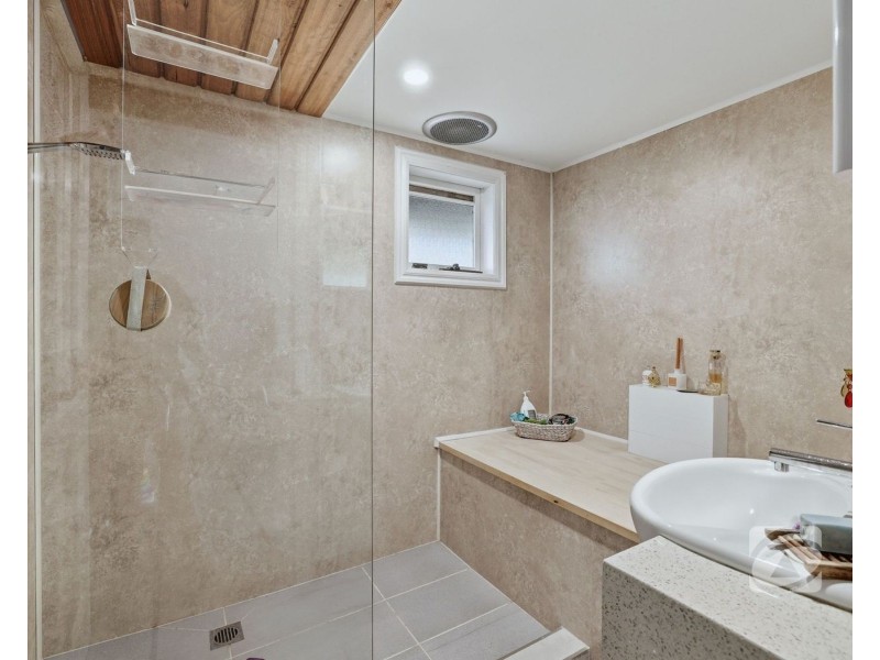 16 Forrest Drive, Nyora VIC 3987