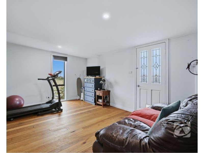 16 Forrest Drive, Nyora VIC 3987