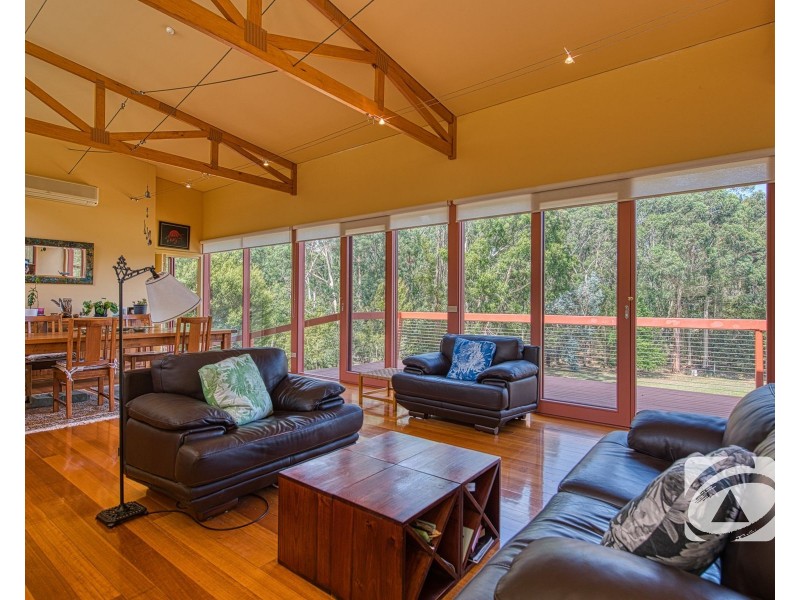 31 Lesley Close, Nyora VIC 3987