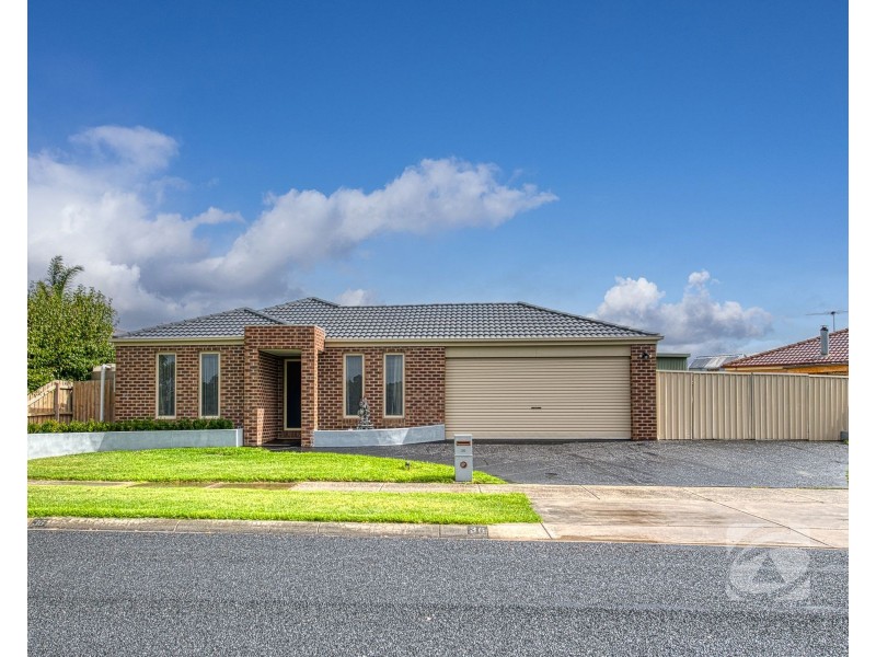 36 Bailey Boulevard, Koo Wee Rup VIC 3981