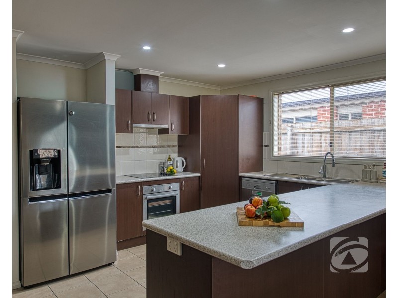 36 Bailey Boulevard, Koo Wee Rup VIC 3981