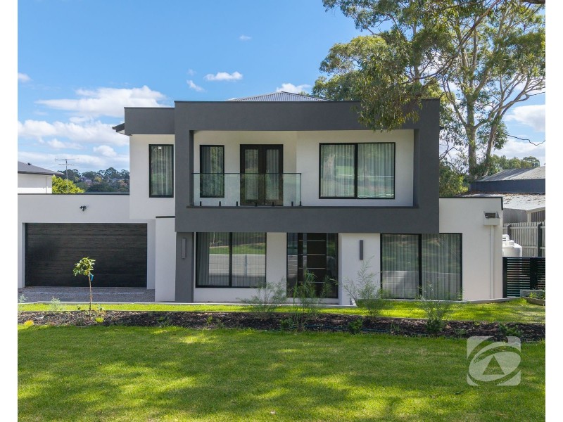1A Beaumont Road, Berwick VIC 3806
