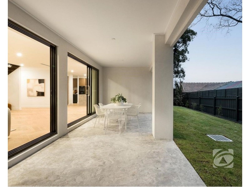 1A Beaumont Road, Berwick VIC 3806