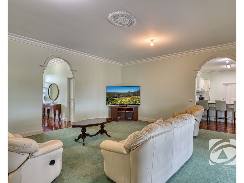 15 Walshes Road, Catani VIC 3981