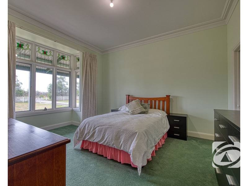 15 Walshes Road, Catani VIC 3981