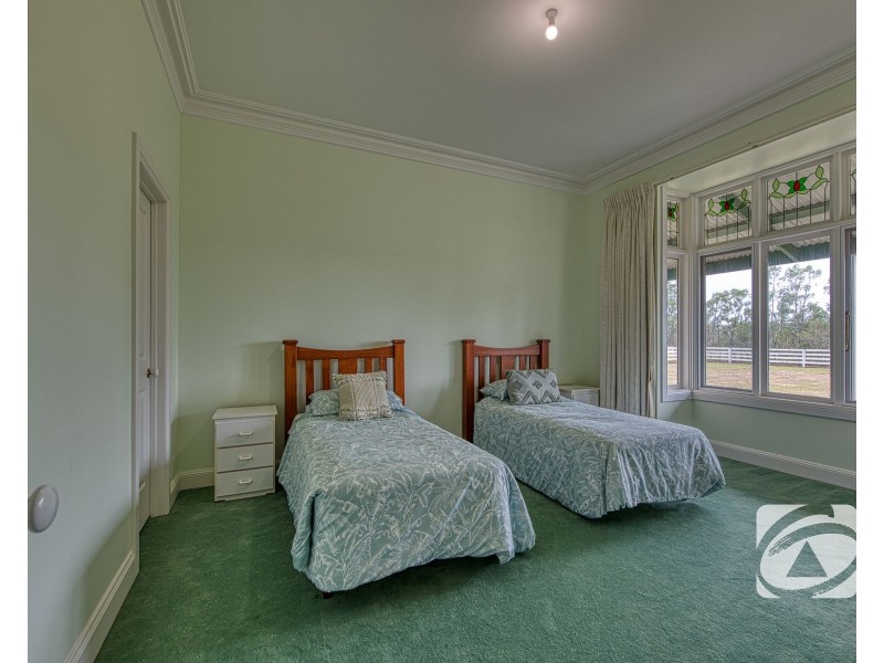 15 Walshes Road, Catani VIC 3981