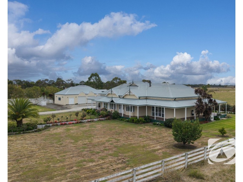 15 Walshes Road, Catani VIC 3981