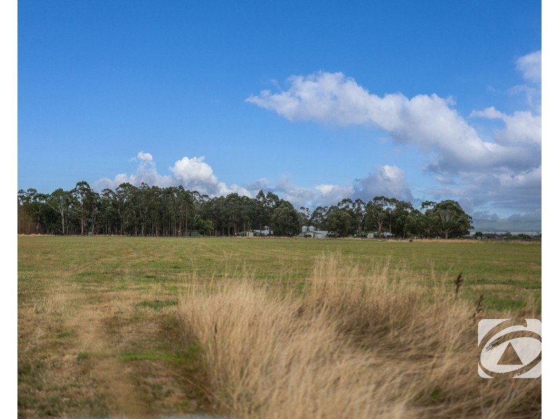 15 Walshes Road, Catani VIC 3981