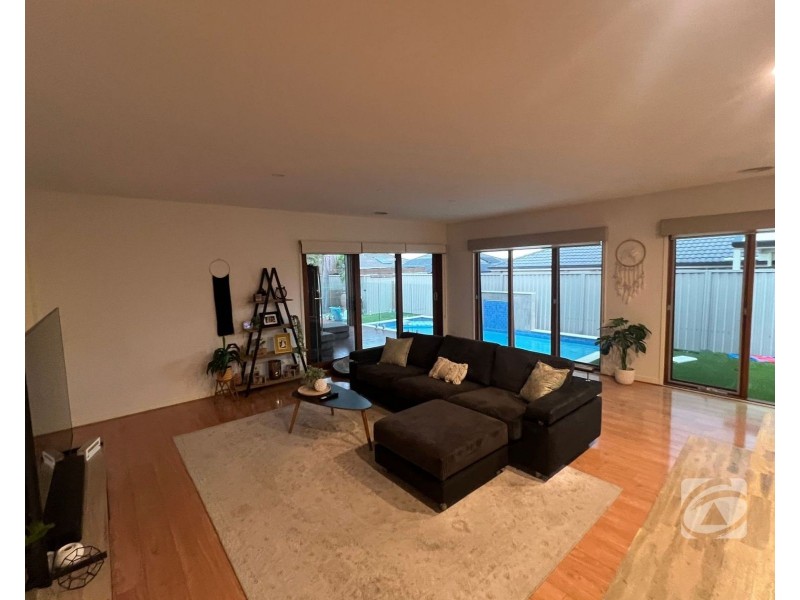 37 Harrison Way, Pakenham VIC 3810