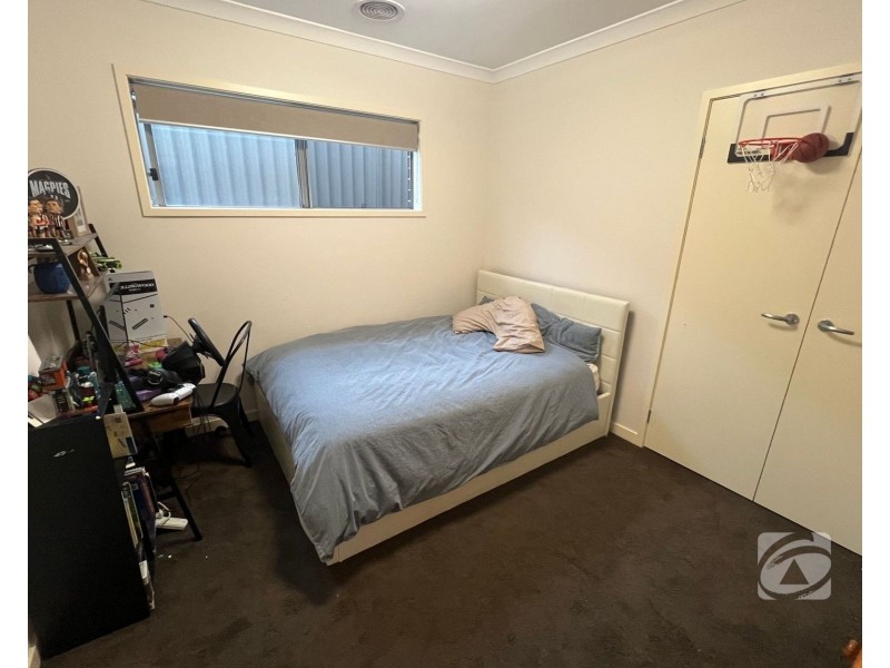 37 Harrison Way, Pakenham VIC 3810